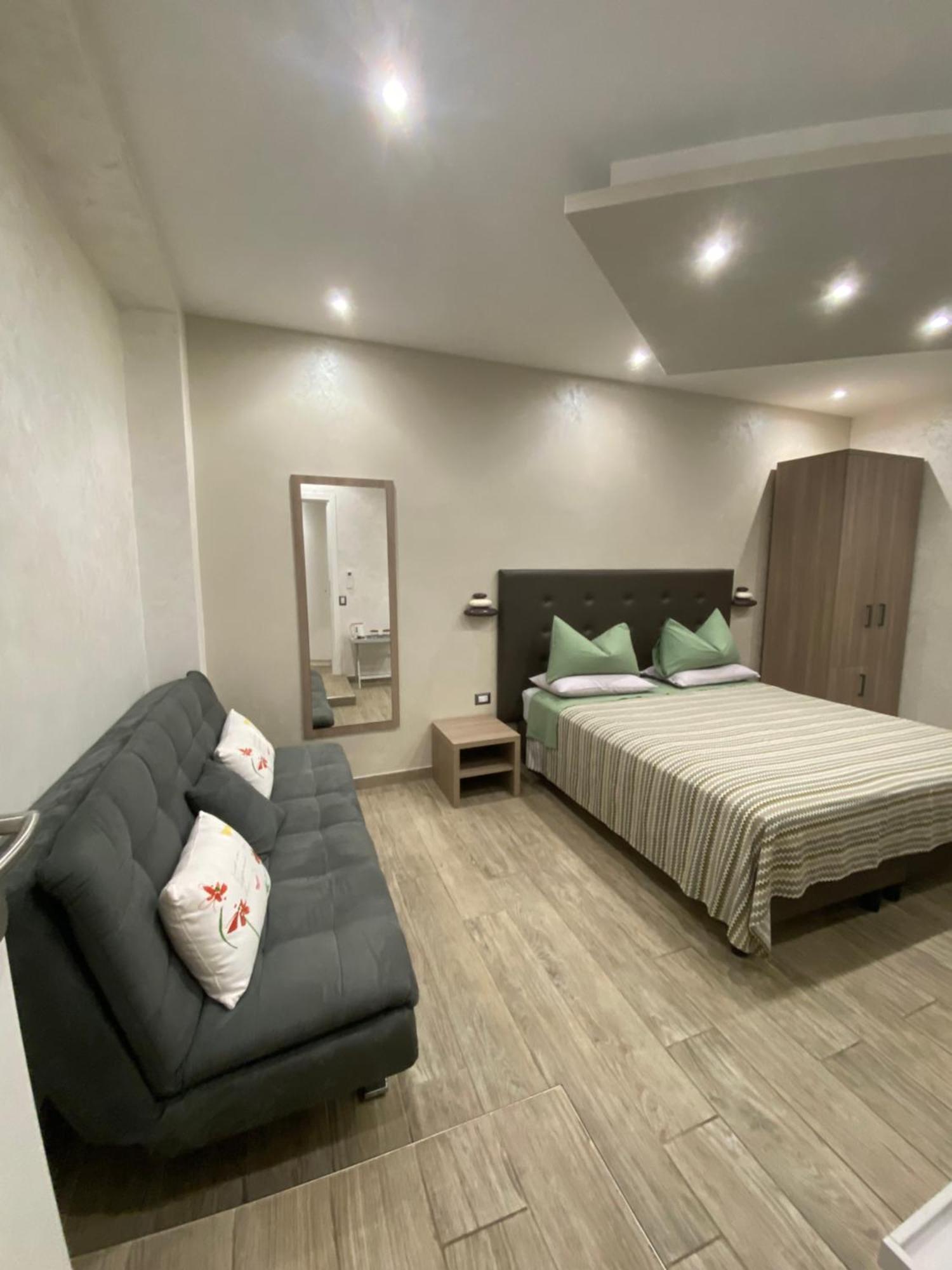 로마 Domus Cinecitta B&B 외부 사진